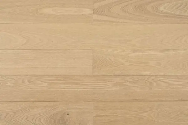 Паркетная доска Аmber Wood Ясень Шампань лак 14х148х1860